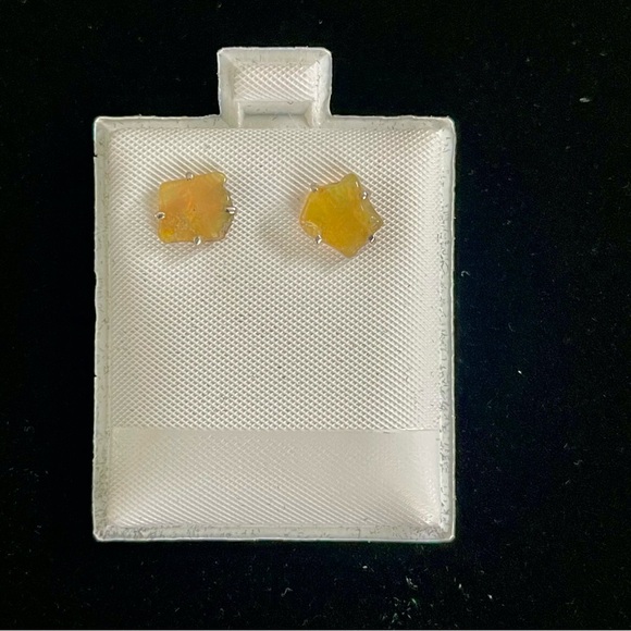 Sterling silver one of a kind rough Ethiopian Opal earrings - Picture 2 of 6